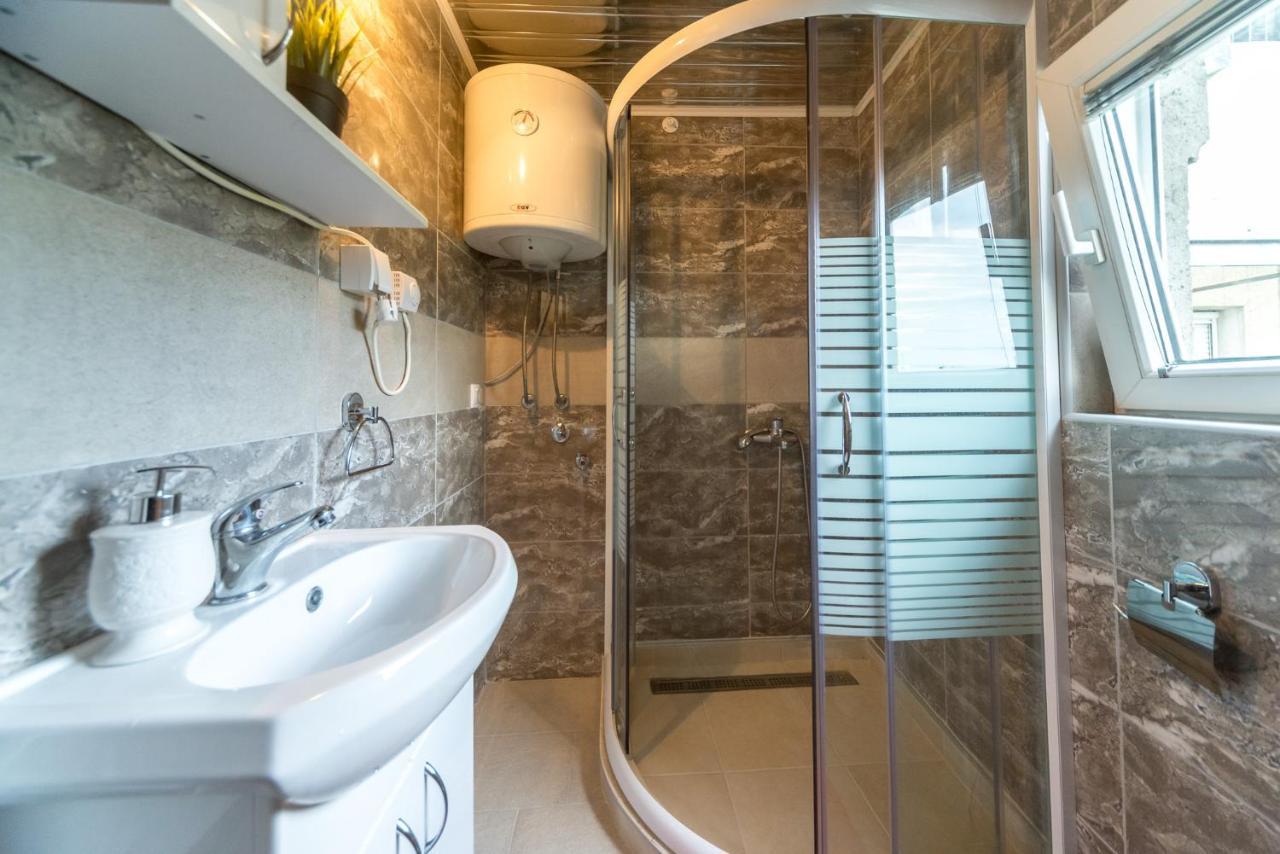Lux Apartment In Downtown Belgrado Exterior foto